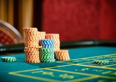 slot togel live-dealer blackjack table with multi-camera feed and player interface